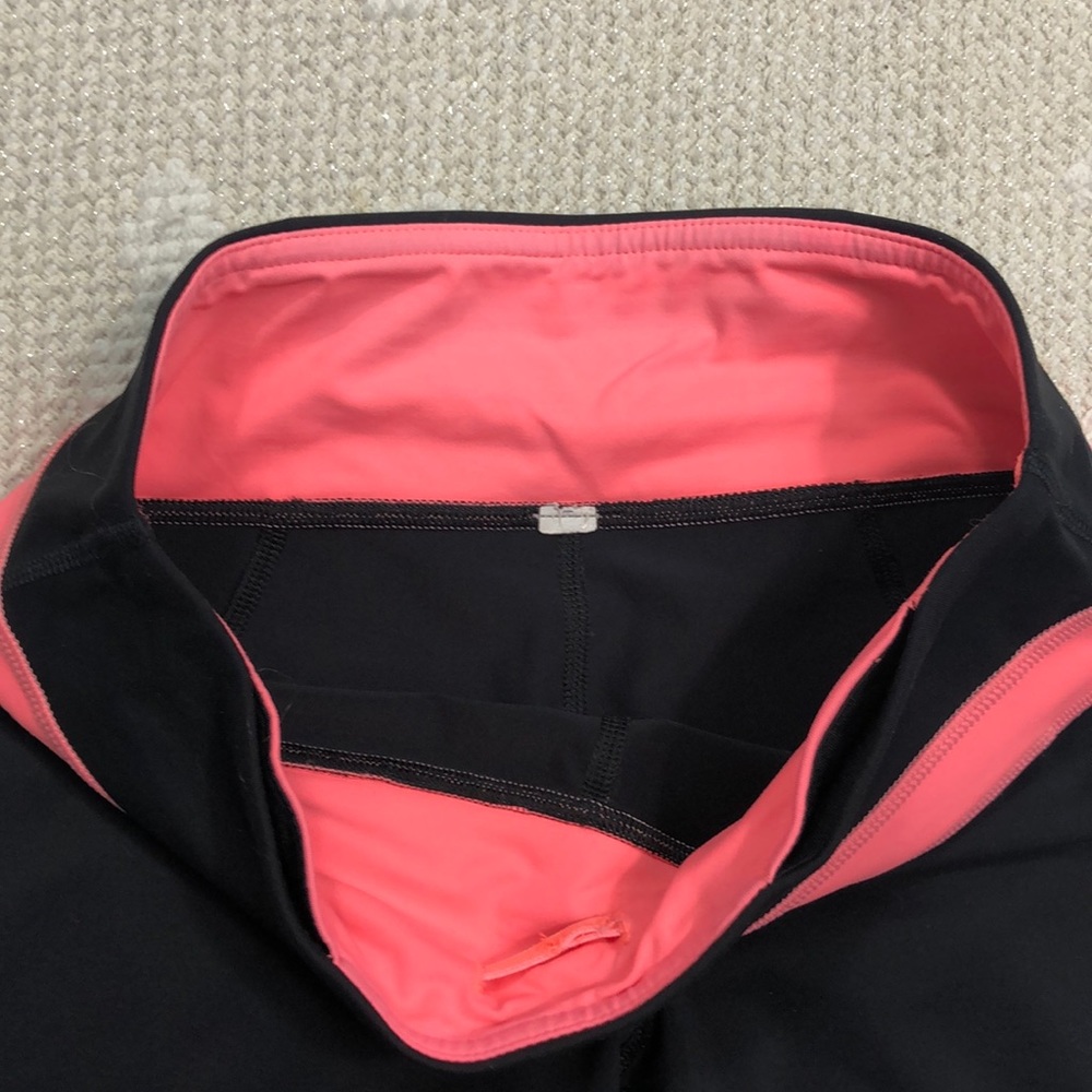 4/$40. Lululemon crop leggings - Picture 3 of 7